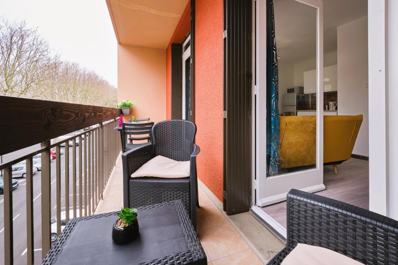 Tout Confort ! Climatisation, Centre-Ville, Parking, Terrasse, Wifi, Netflix Carcasona Exterior foto